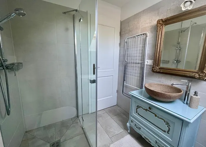 Katica Szallas דירה באלאטונקנשה