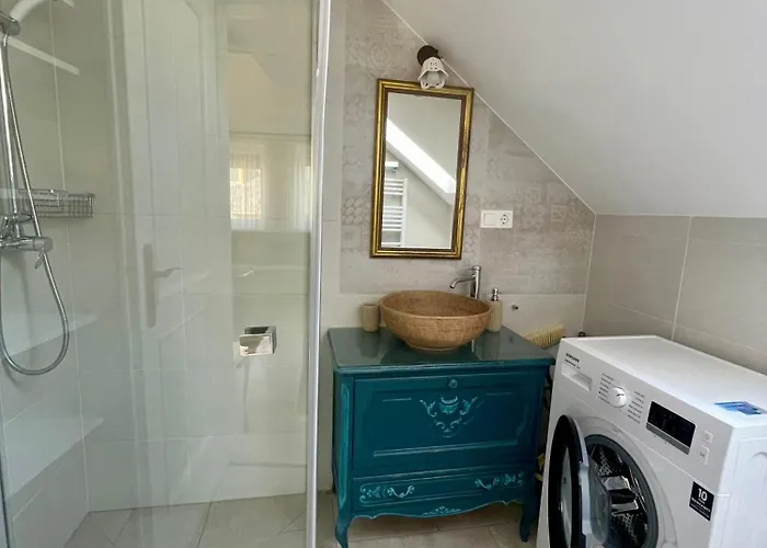 Katica Szallas דירה *